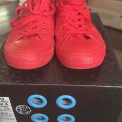 Red low top converse size 9