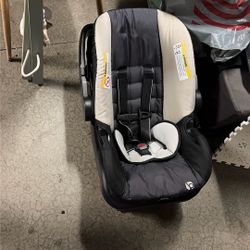 Baby Trend Car seat 