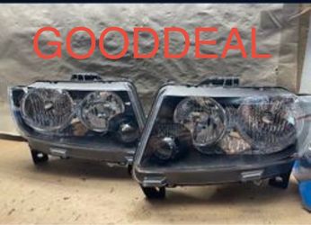 OH75 fit 11-13 jeep Grand Cherokee Headlight Pair Lights Lamp