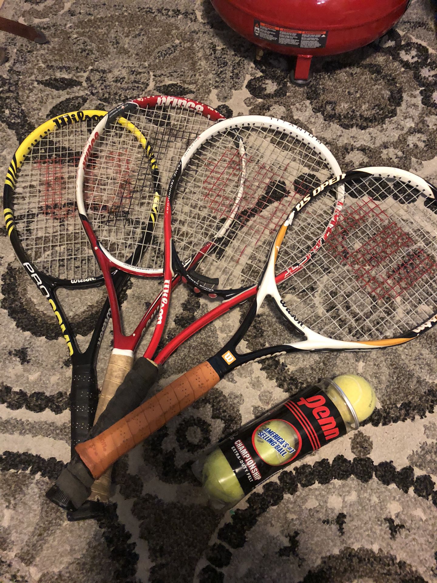 Tennis rackets & Tennis balls