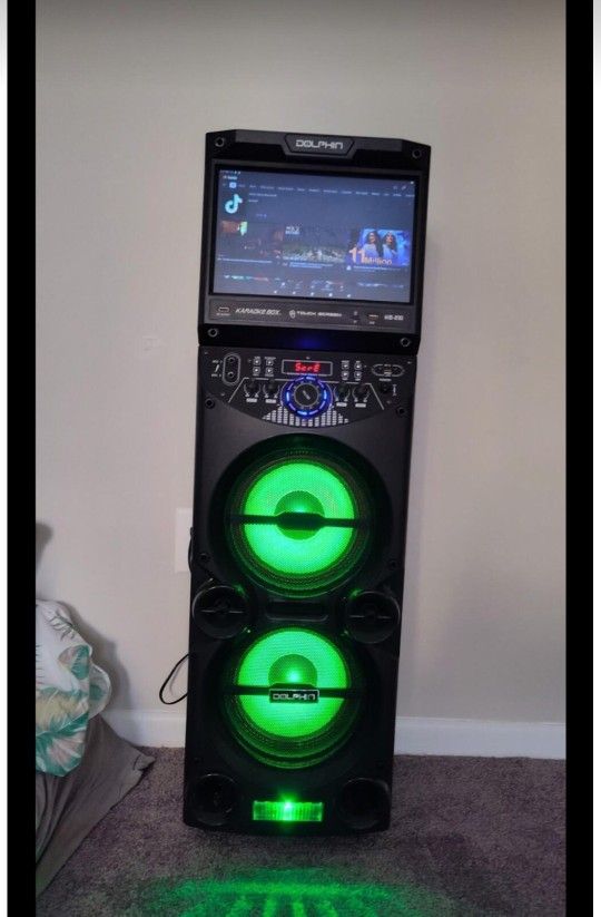 Dolphins KARAOKE BOX