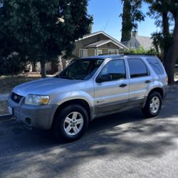 2005 Ford Escape