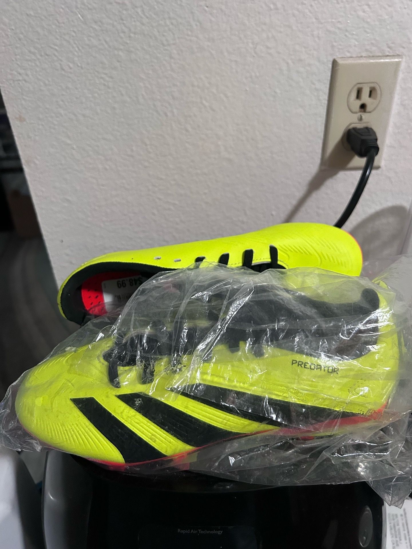 Soccer cleats
