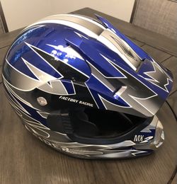 Motorcycle Helmet (teen)