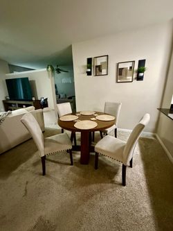 Dinning table and 6 dinning chairs