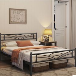 Metal Platform Bed Frame with Cloud-inspired Design Headboard, Black(Queen)