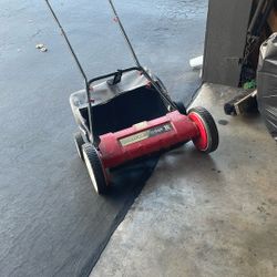 Push lawnmower works great