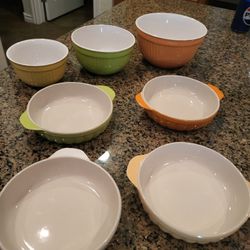 Vintage  Bowels Never Used