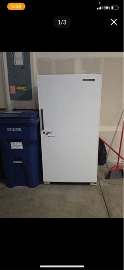 Selling Outside freezer
