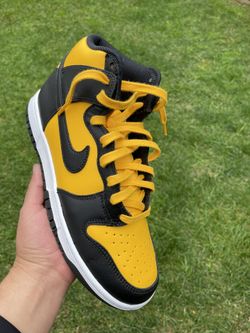 Nike Dunk High Retro Reverse Goldenrod
