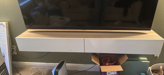 Floating tv console