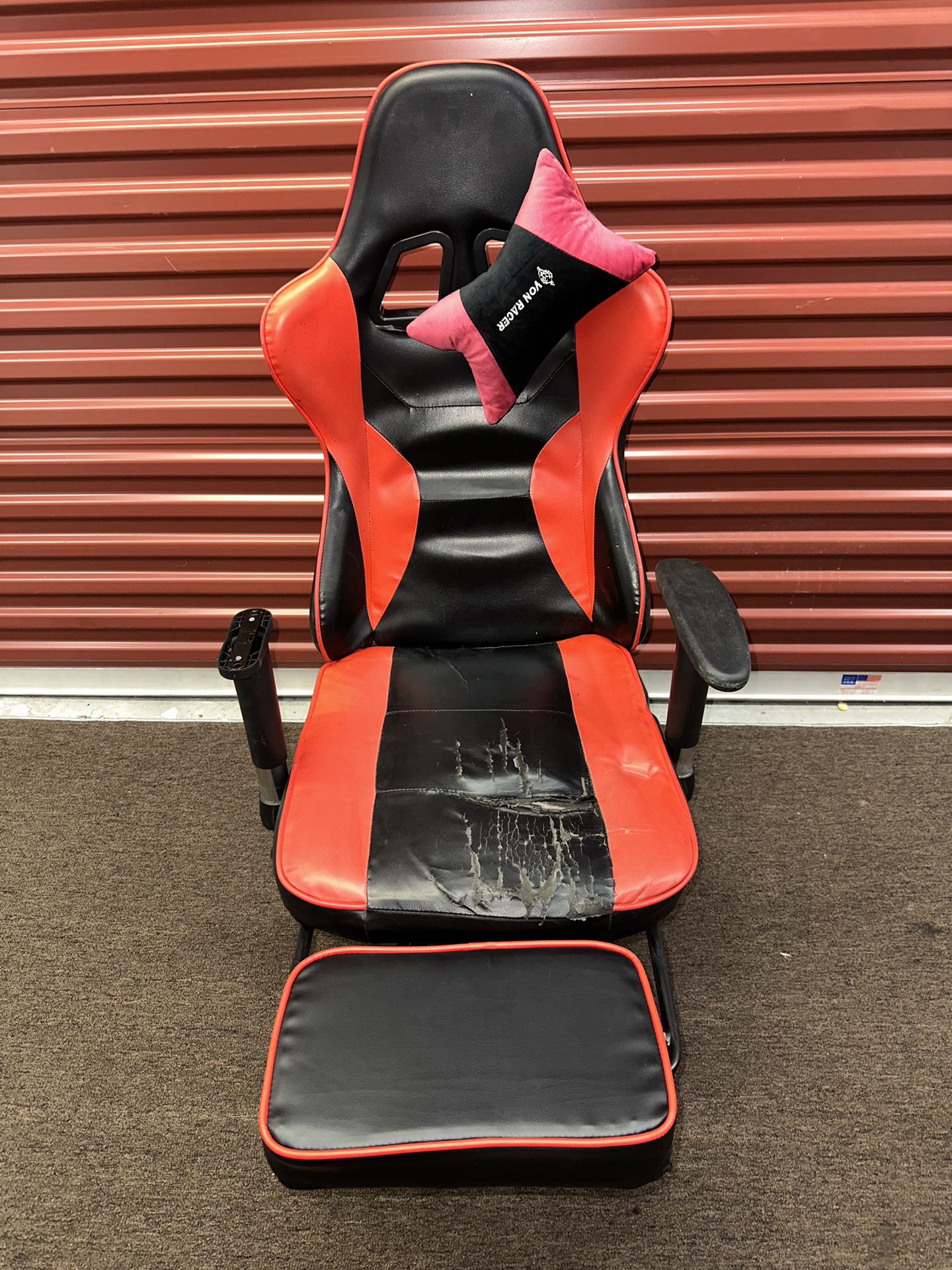 RED RACING GAMING CHAIR 