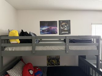 Twin Frame w/ Mattress