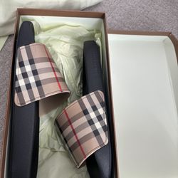 Burberry Beige and Black Check Slides 