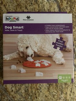 Brand New, Outward Hound Dog Treat Puzzle 