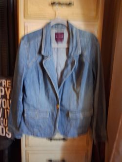 VINTAGE GLORIA VANDERBILT denim blazer, size medium to large