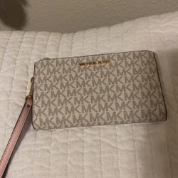 Michael Kors Wallet and wristlet