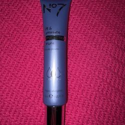 No. 7 Lift & Luminate Triple Action Serum 30ml