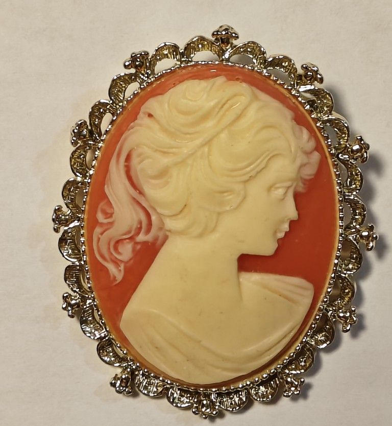 Vintage Gerry's Cameo Brooch Pin Ivory in Orange