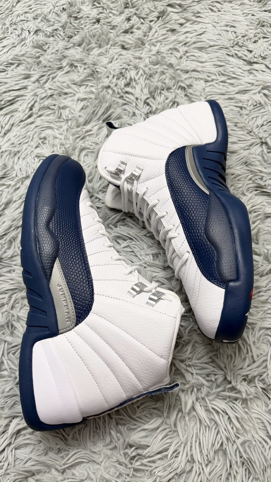 Size 9.5 Men’s Air Jordan 12 ‘French Blue’ CT8013-114. 