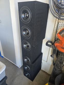 Crew Cab Sub Box With Speakers