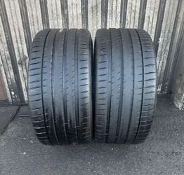325/35/22  325 35 22  Michelin Pilot Sport 4S  Mercedes (-100%)