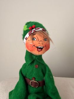 Christmas Doll Annalee Winter Berry Green Elf