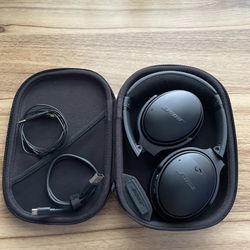 Bose QC35 Noise Canceling Headphones