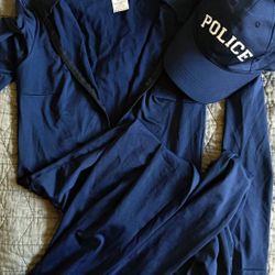 ✨Police officer Costume – [Size small]– Like New! ✨