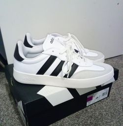Adidas Barreda shoes Mens Size 10 $40