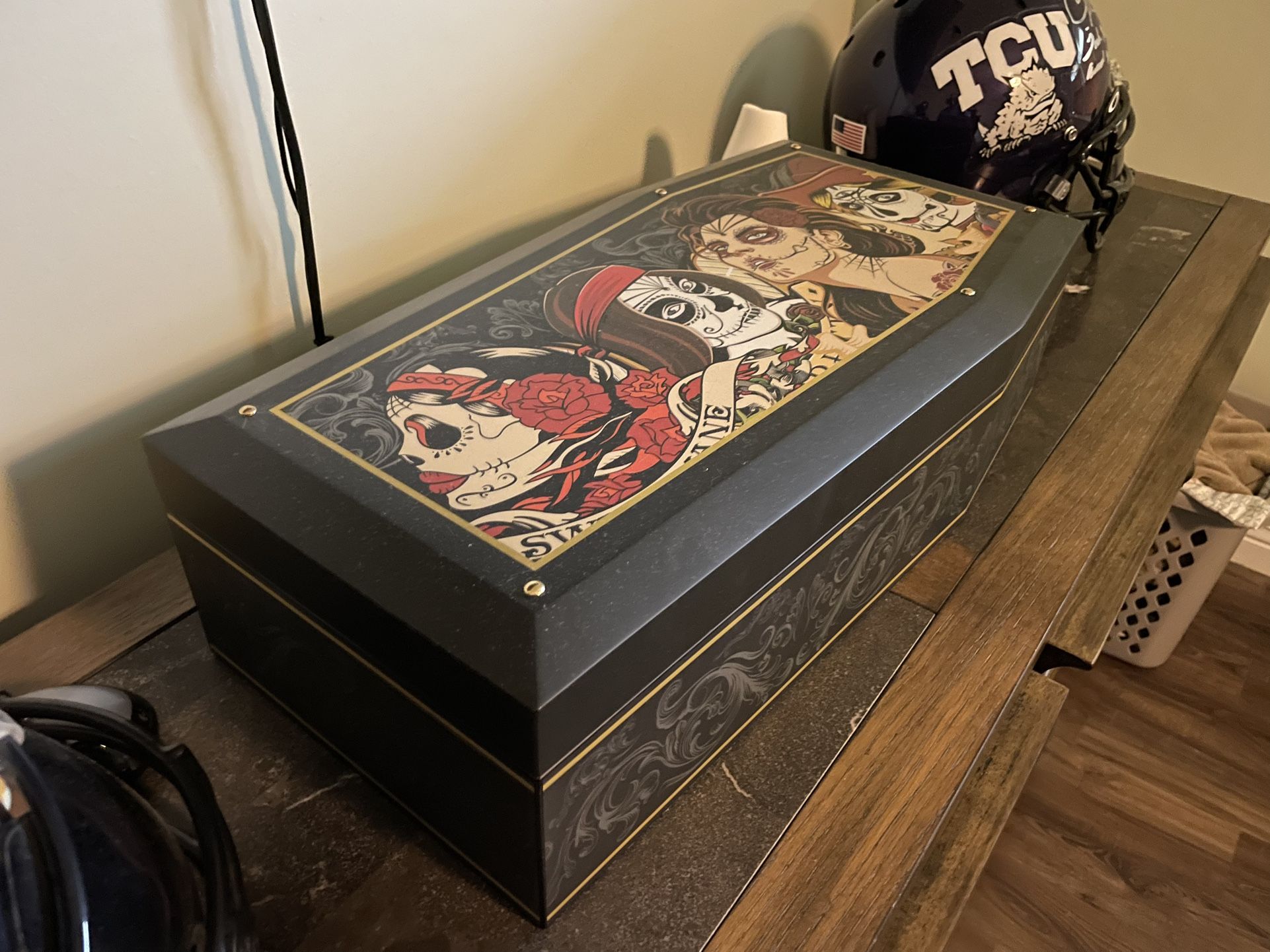 Drew Estate Deadwood humidor