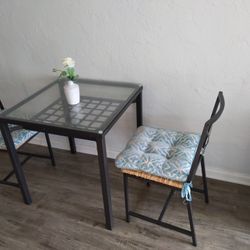 Dining Table With 2 Chairs