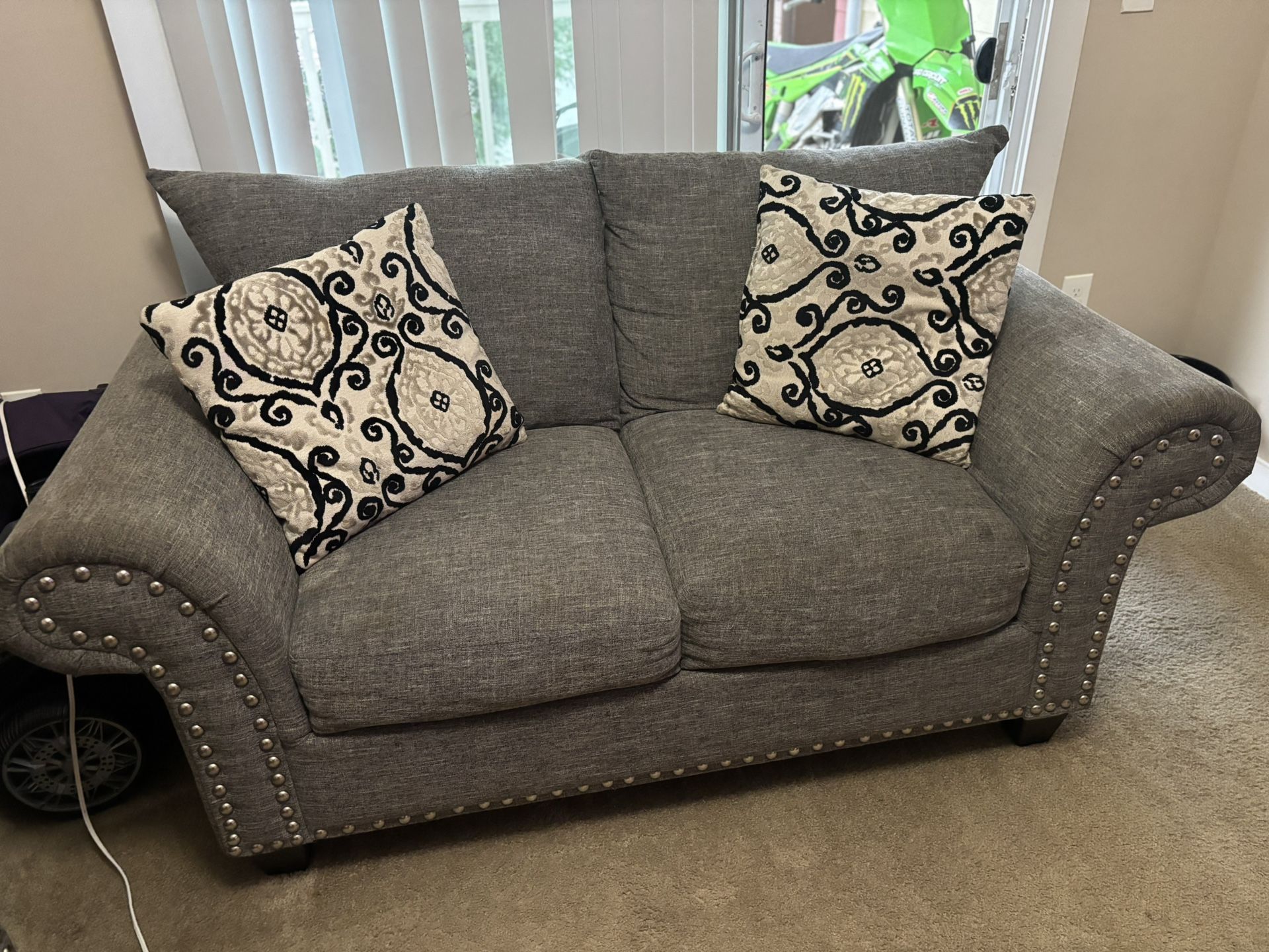 sofa & loveseat 