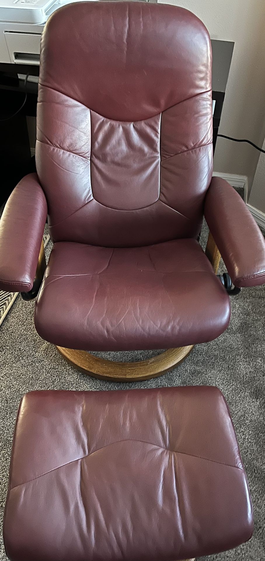 Stressless Chair With Ottoman