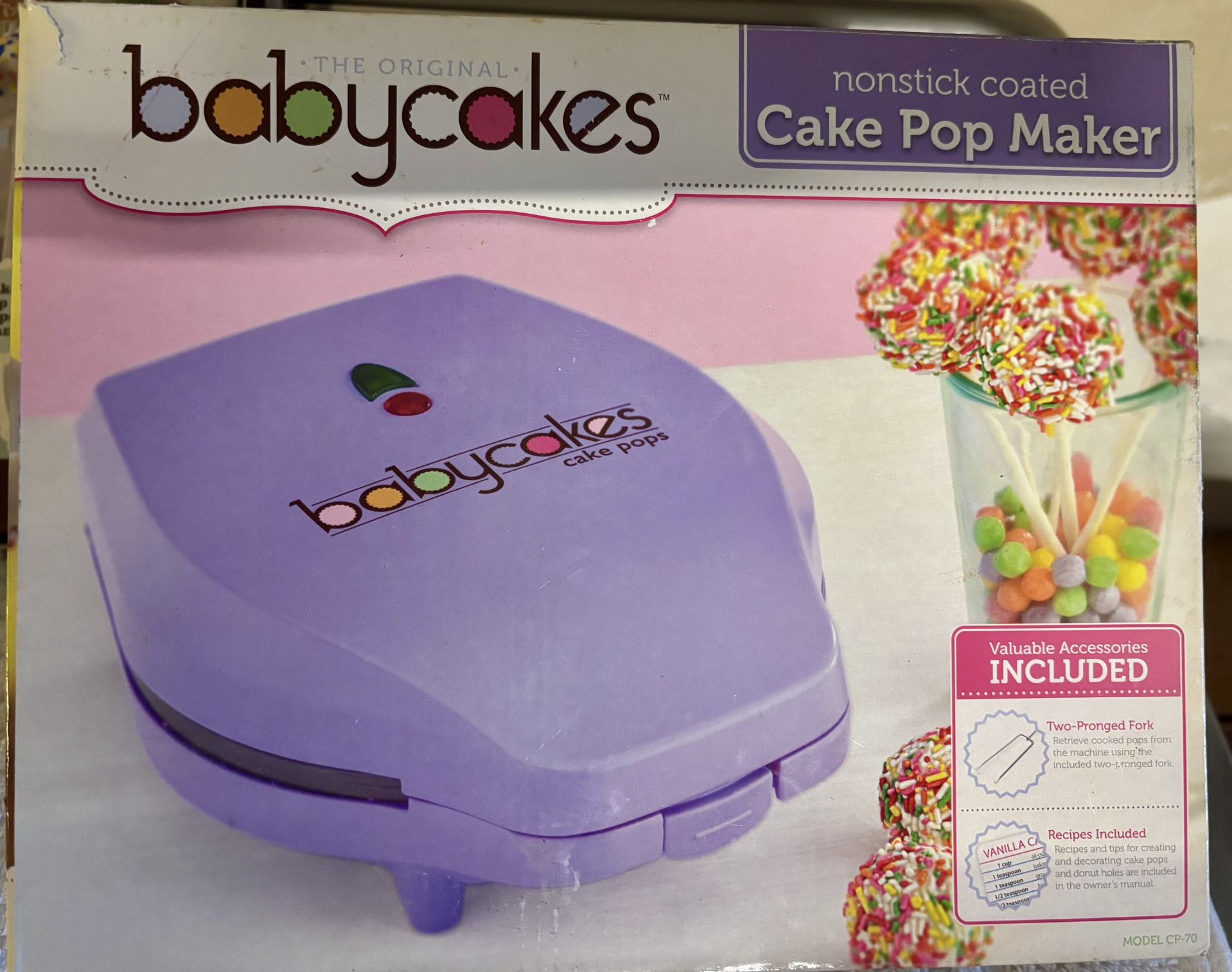 Babycakes Cake Pop Maker And Stand