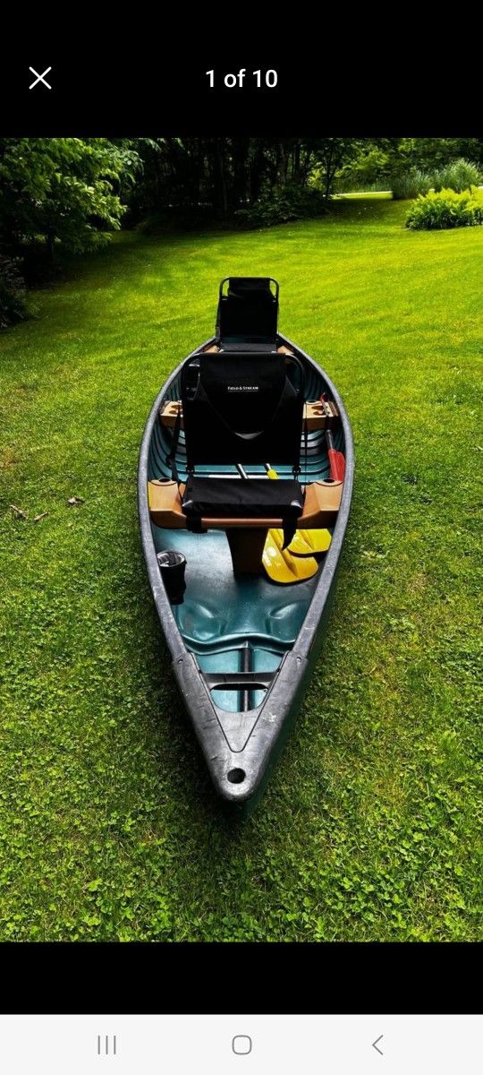Pelican Canoe