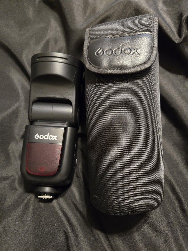Godox V1 Flash For Nikon Camera