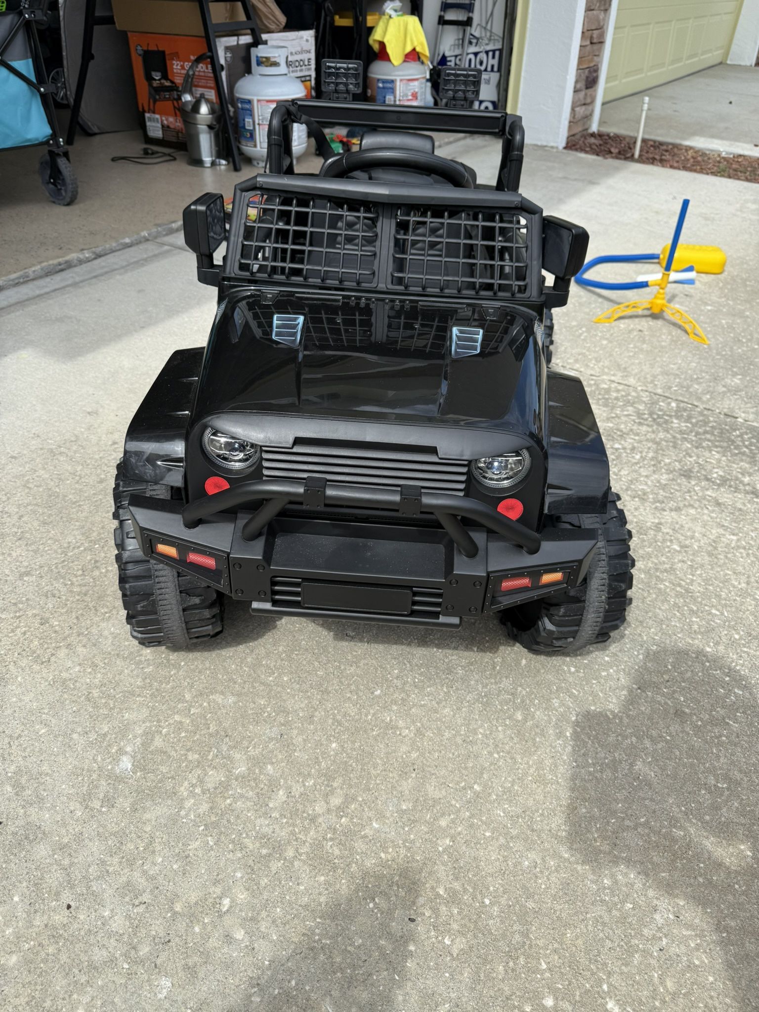 12V KIDS RIDE TRUCK WITH PARENT REMOTE CONTROL