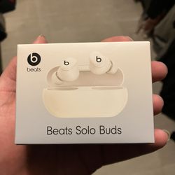 Beats Solo Buds 🎧 