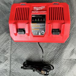 Brand New Milwaukee Dual Bay Simultaneous Rapid Charger