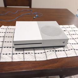 Xbox One S