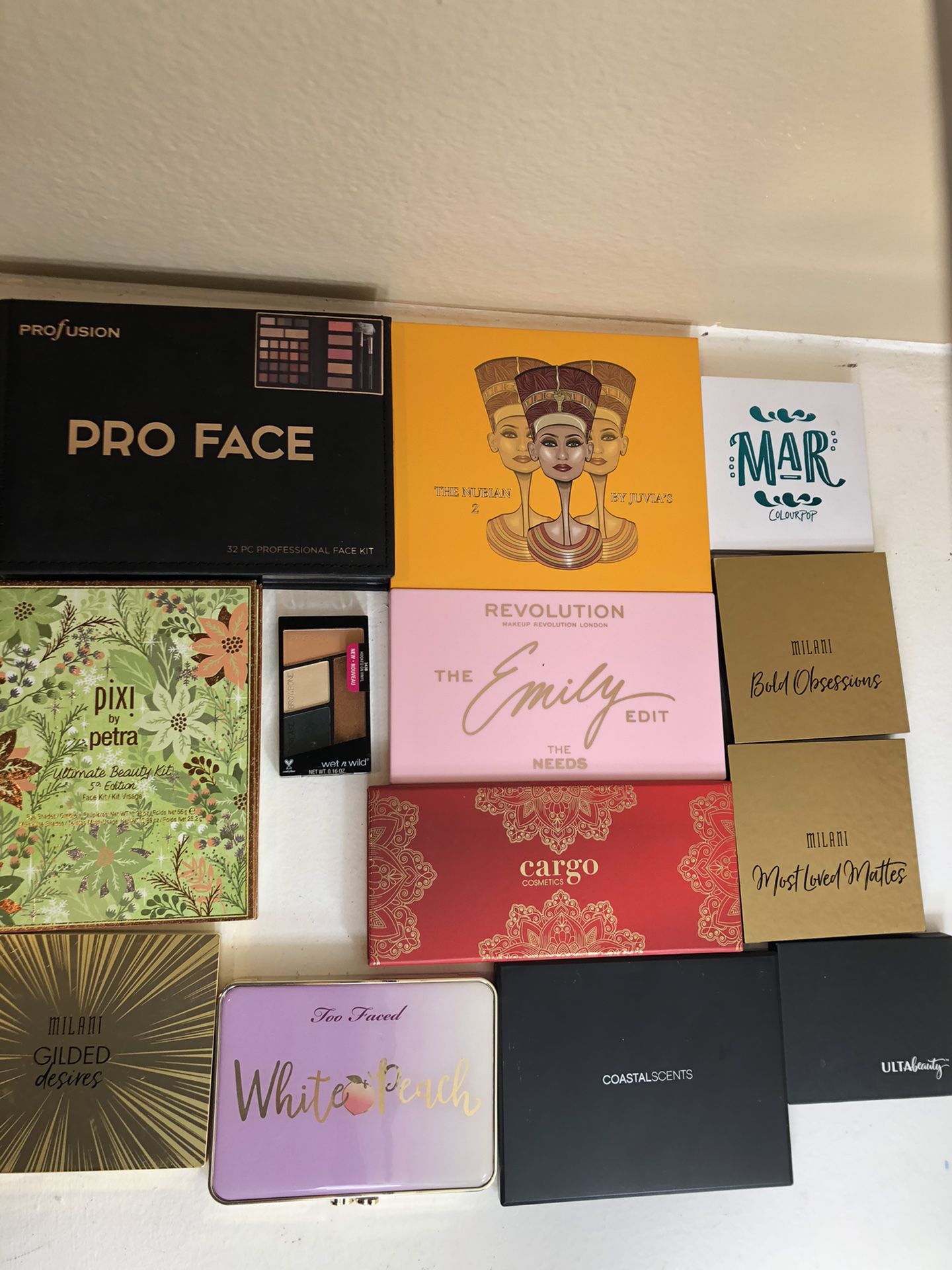 Cruelty free eyeshadow palette makeup beauty bundle - Too Faced, Colourpop, Juvia’s Place, and more!