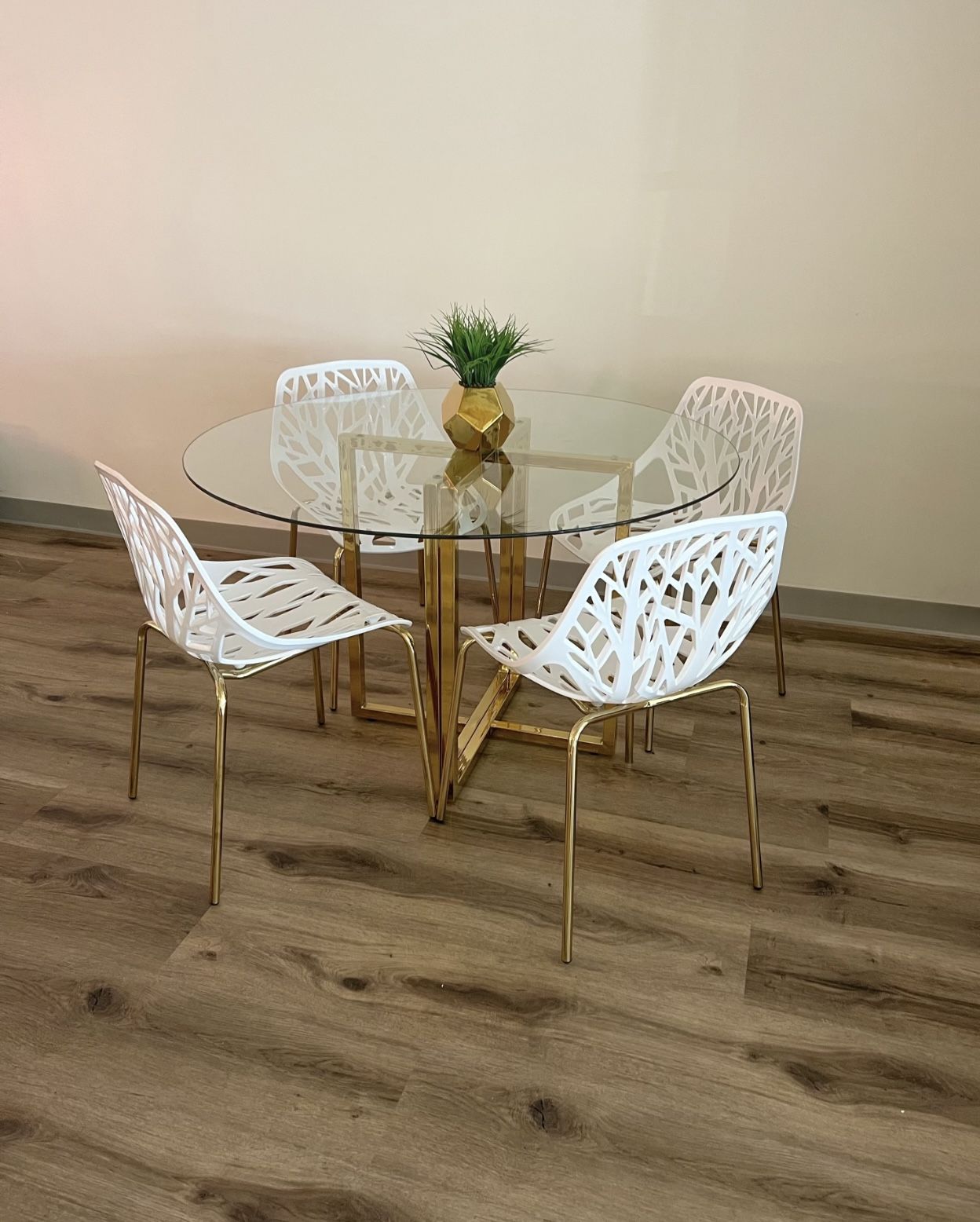 White Boho Neural Dining Chairs And Table Set For 4