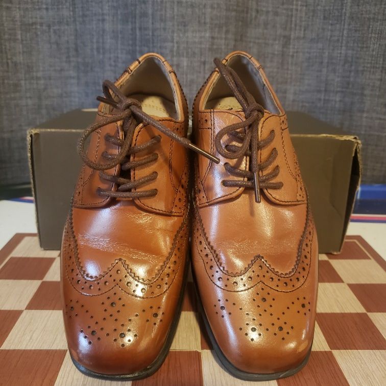 Boys Dress Shoes/ Loafers