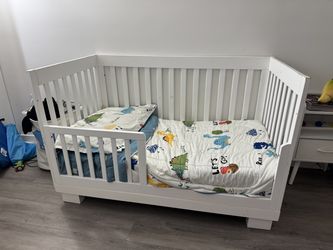 White Toddler Bed w/ Mattress