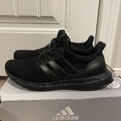 UltraBoost 5.0 Women’s Size 7