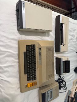 Vintage Atari 800 complete computer gaming set