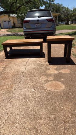 Country, coffee table, and end table