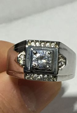 Men’s round cut wedding engagement ring 💍size 10