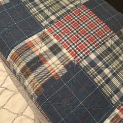 Full Sized Bed Quilt